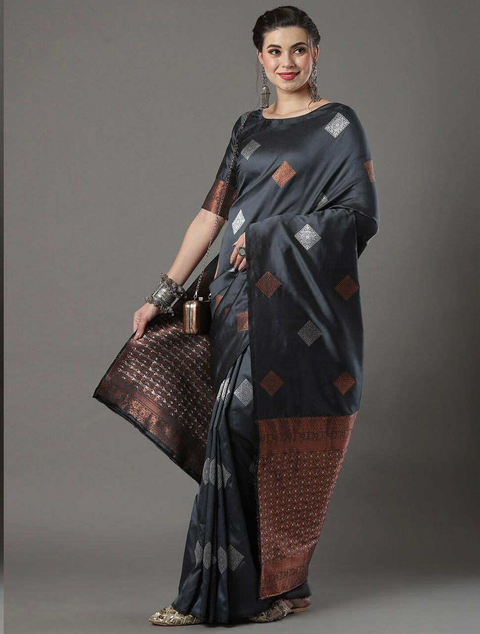 Lagniappe Grey Soft Silk Saree With Redolent Blouse Piece