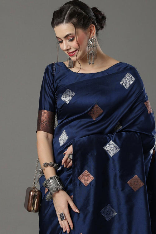 Load image into Gallery viewer, Symmetrical Navy Blue Soft Silk Saree With Splendorous Blouse Piece
