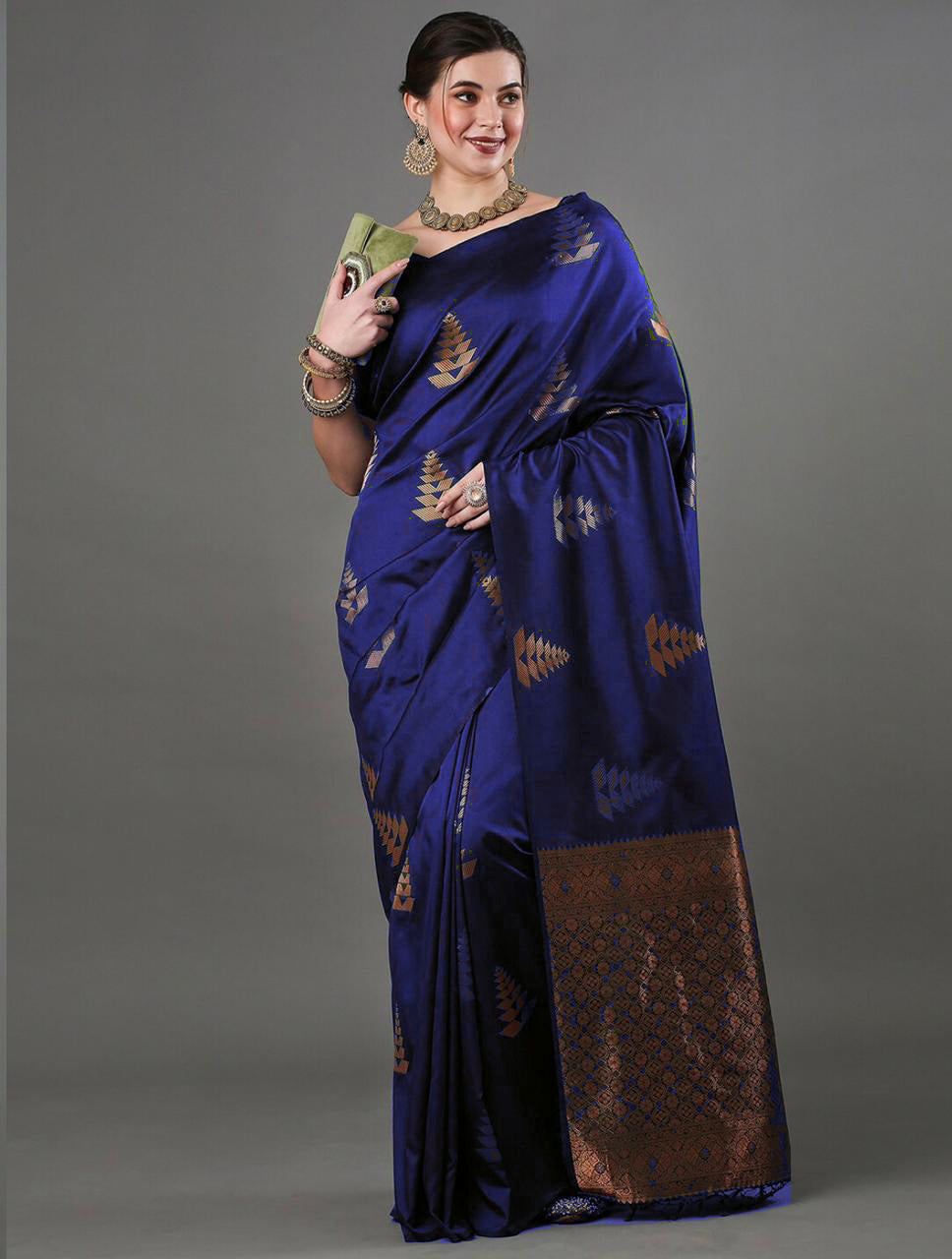 Tempting Blue Soft Silk Saree With Fragrant Blouse Piece