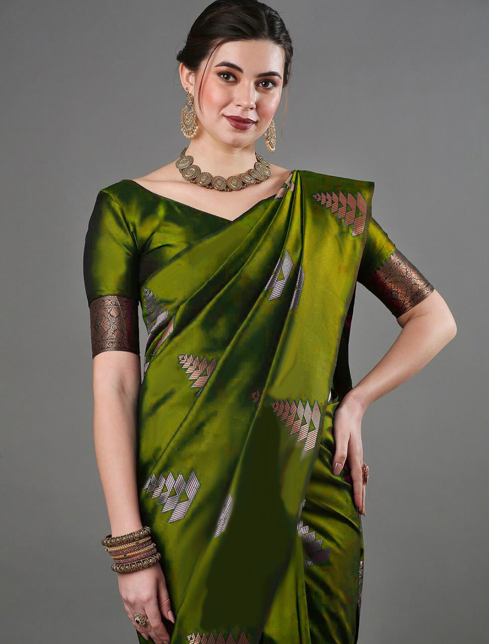 Glittering Mahndi Soft Silk Saree With Splendorous Blouse Piece