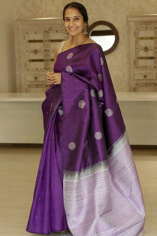 Load image into Gallery viewer, Splendorous Purple Soft Silk Saree With Winsome Blouse Piece
