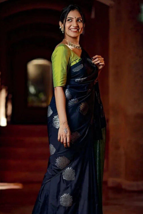 Load image into Gallery viewer, Wonderful Navy Blue Soft Silk Saree With Pretty Blouse Piece
