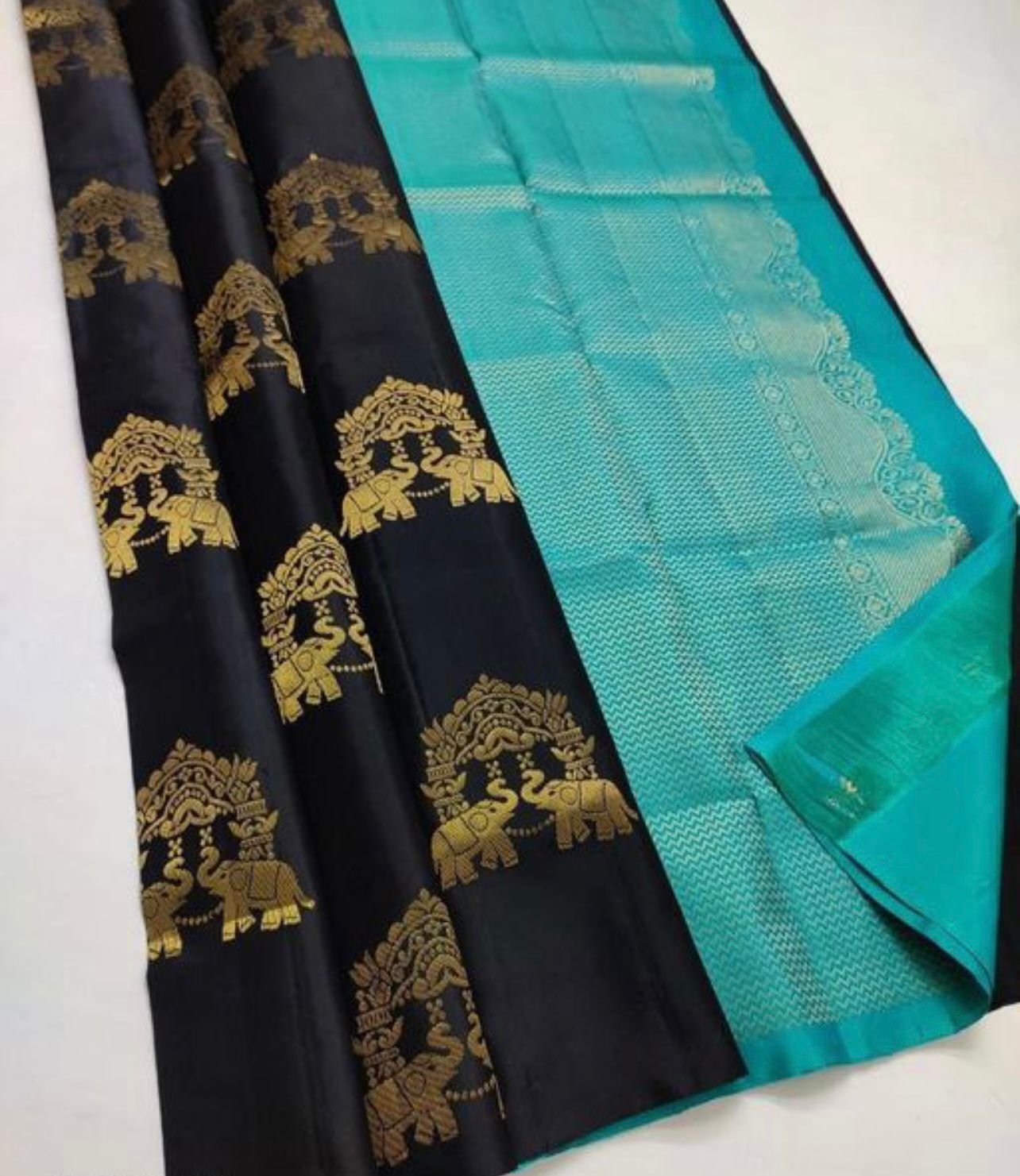 Evocative Black Soft Silk Saree With Panoply Blouse Piece