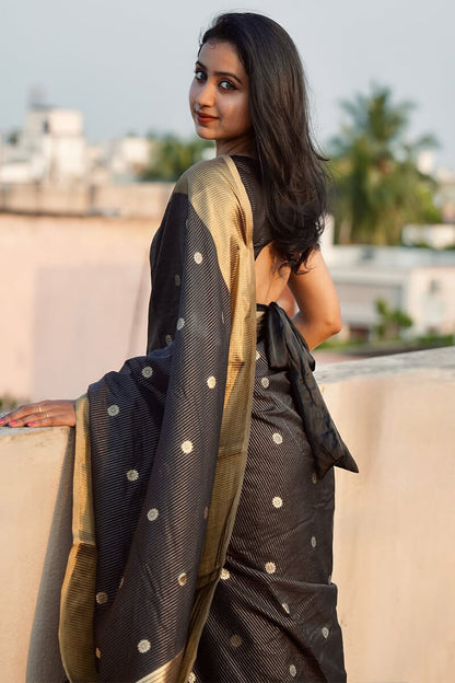 Sizzling Black Soft Silk Saree With Designer Blouse Piece