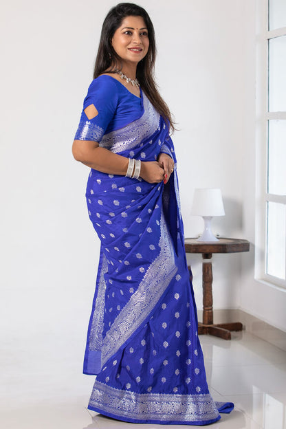 Enthralling Blue Soft Silk Saree With Lagniappe Blouse Piece
