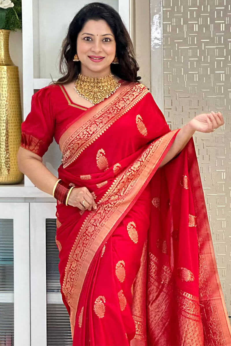Adoring Red Soft Silk Saree With Confounding Blouse Piece
