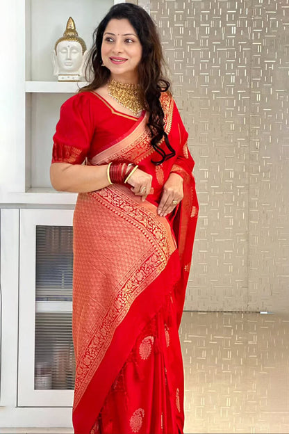 Adoring Red Soft Silk Saree With Confounding Blouse Piece