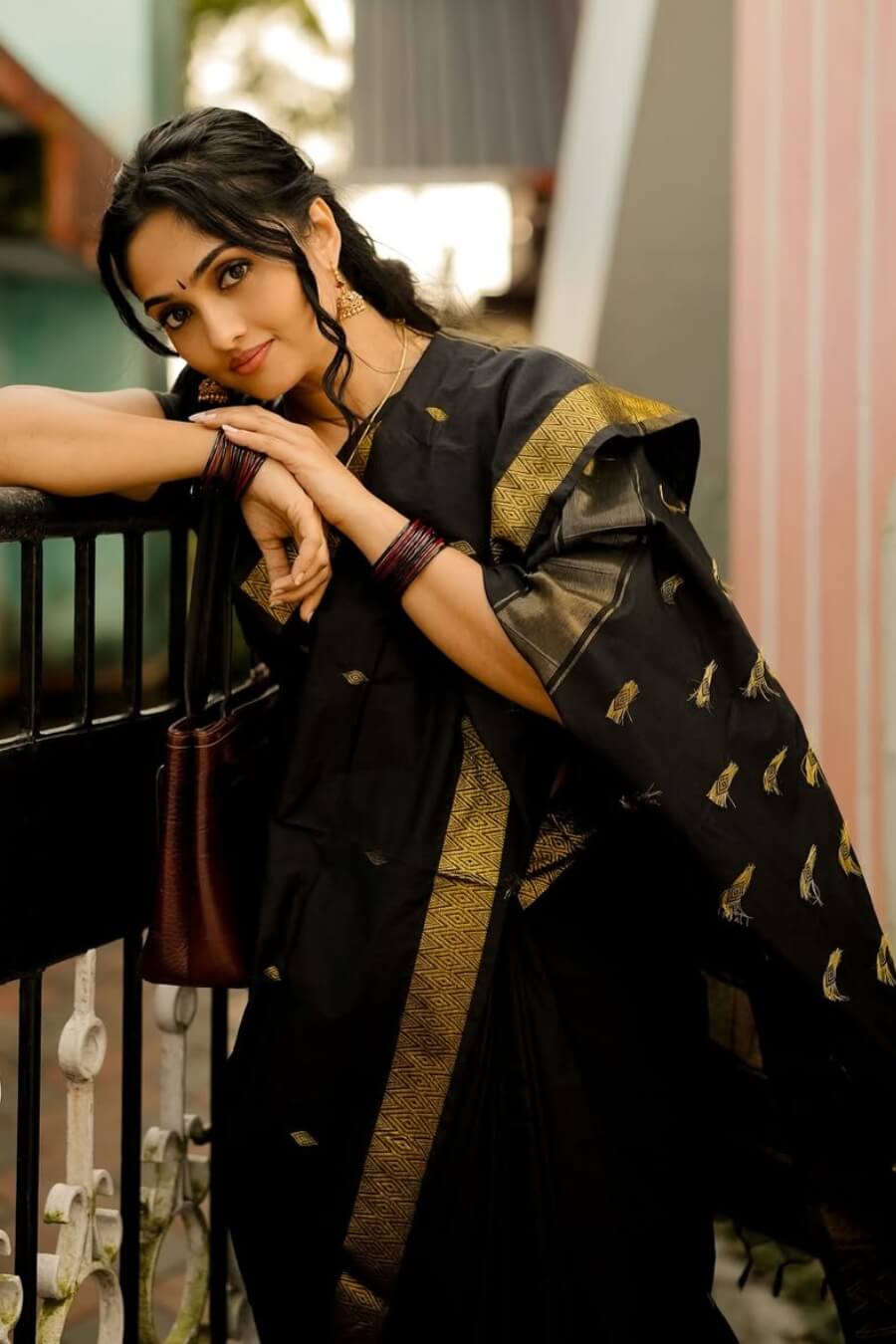 Surpassing Black Cotton Silk Saree With Classy Blouse Piece