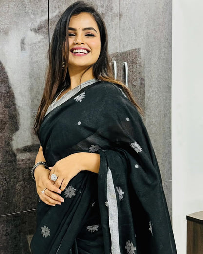 Posh Black Cotton Silk Saree With Prettiest Blouse Piece