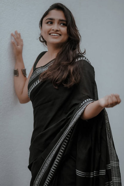 Posh Black Cotton Silk Saree With Lissome Blouse Piece