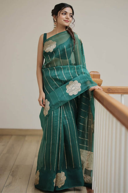 Glittering Green Linen Silk Saree With Demanding Blouse Piece