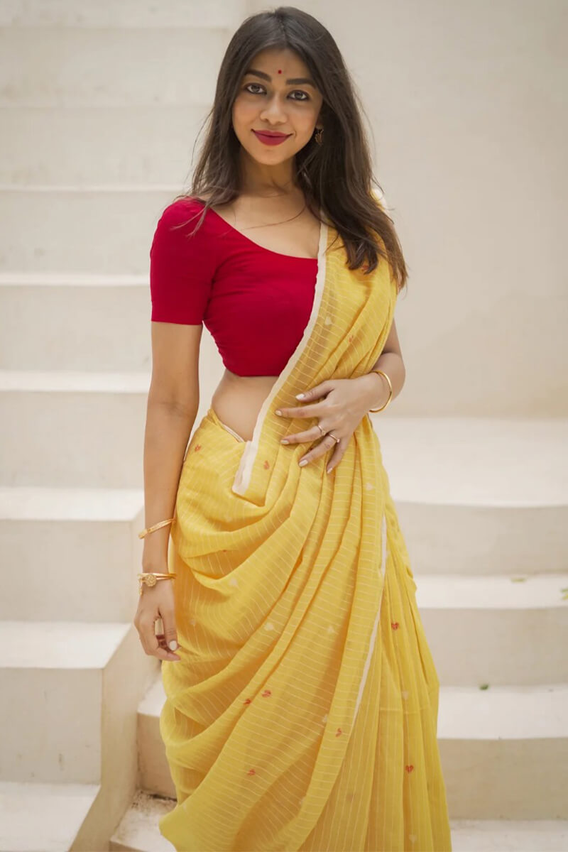 Refreshing Yellow Cotton Silk Saree With Posh Blouse Piece