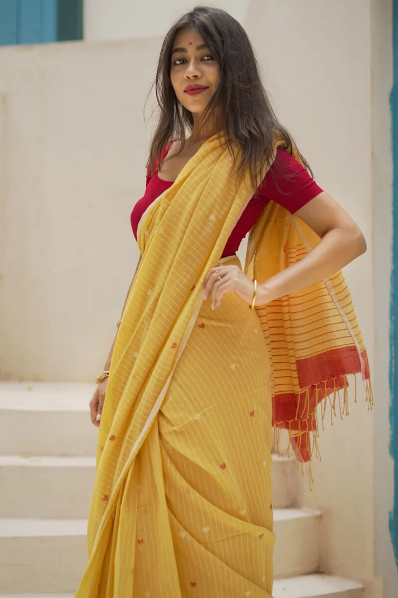 Refreshing Yellow Cotton Silk Saree With Posh Blouse Piece