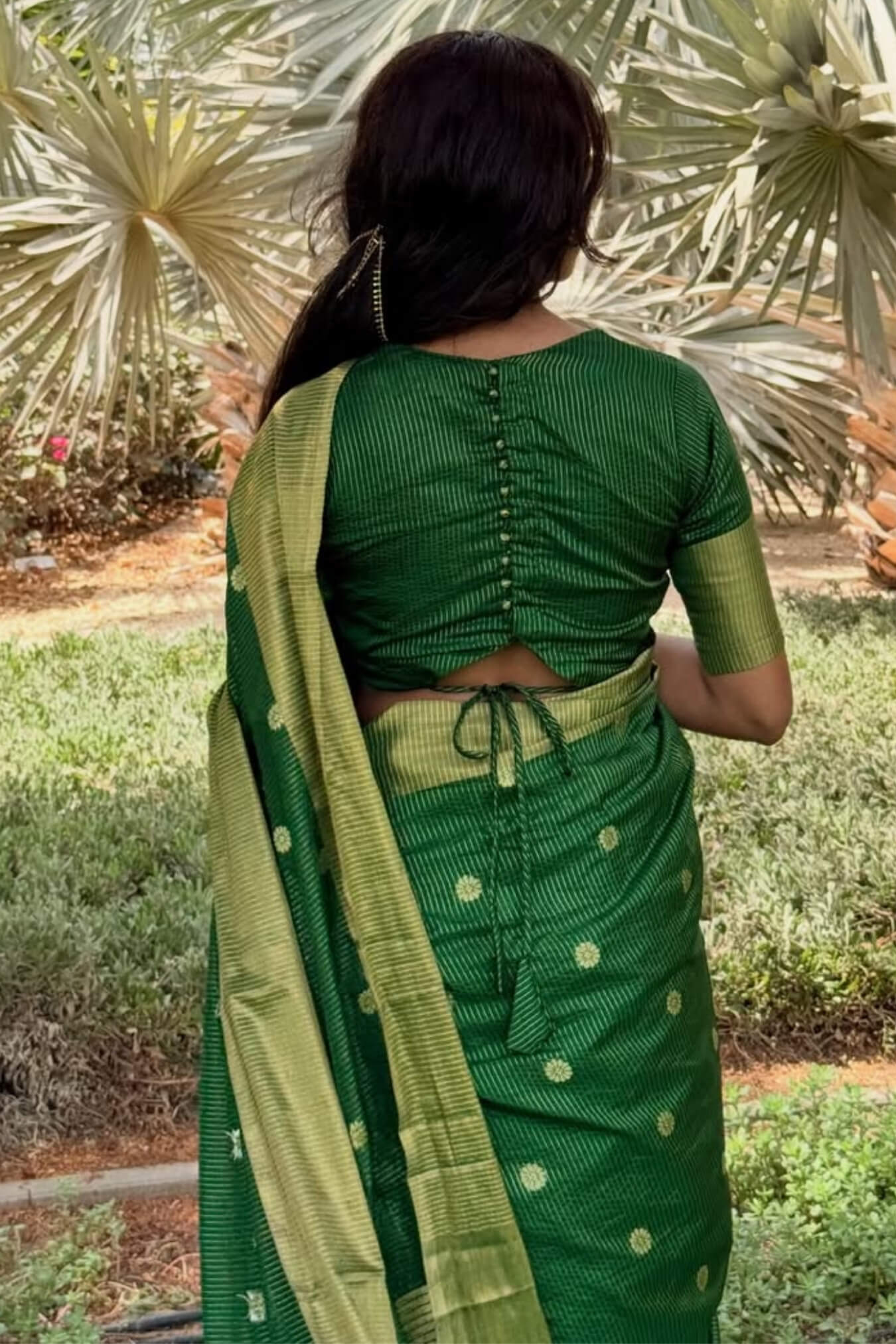 Exuberant Green Soft Silk Saree With Elision Blouse Piece