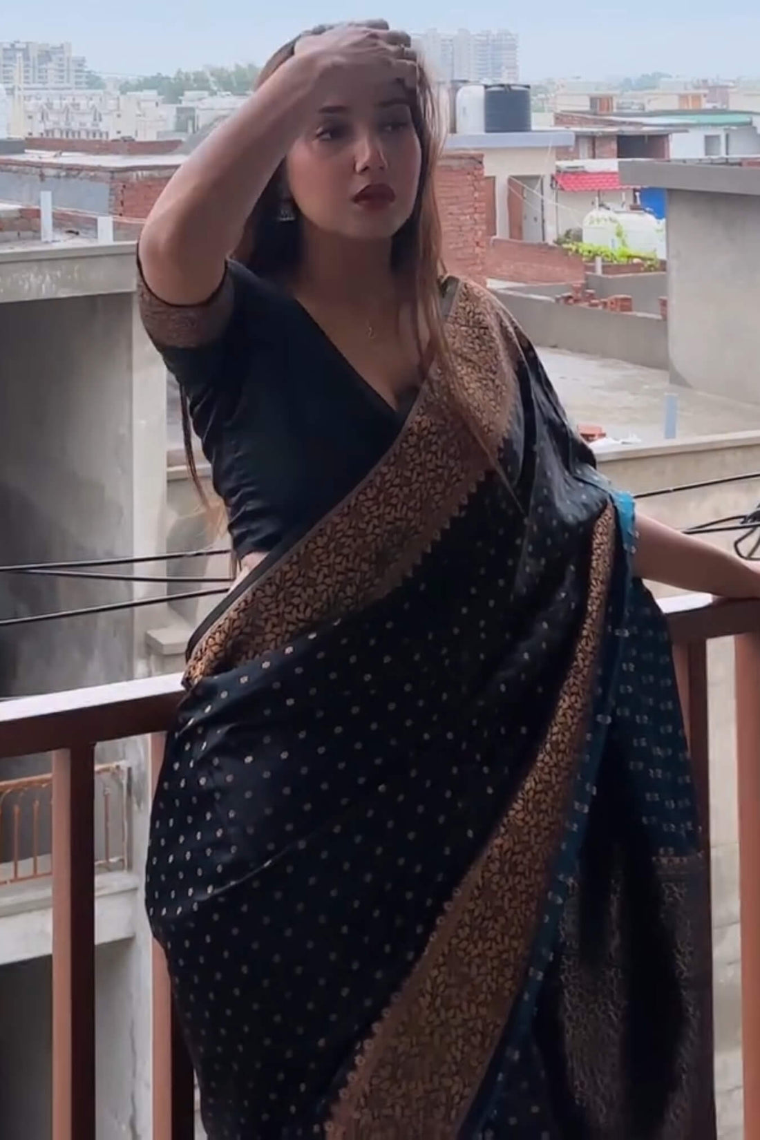 Jazzy Black Soft Silk Saree With Comely Blouse Piece