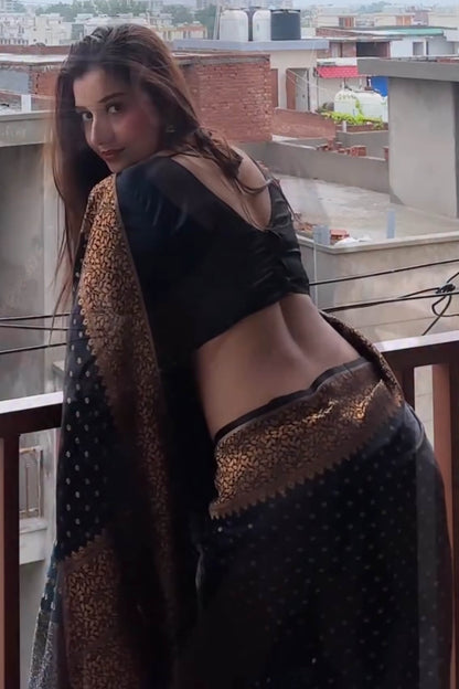 Jazzy Black Soft Silk Saree With Comely Blouse Piece
