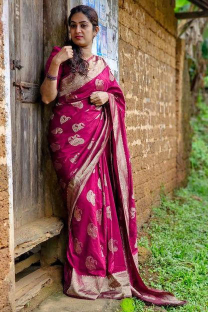 Magnificat Dark Pink Soft Silk Saree With Tremendous Blouse Piece