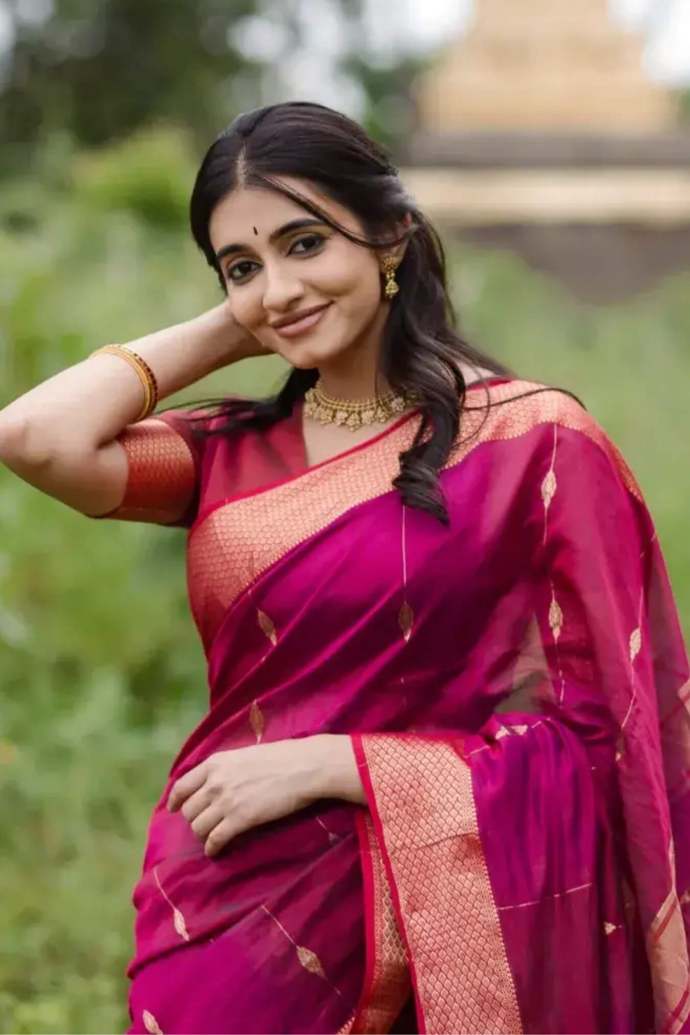Most Flattering Dark Pink Linen Silk Saree With Desultory Blouse Piece