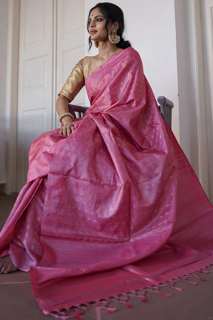 Gossamer Pink Soft Silk Saree With Blooming Blouse Piece
