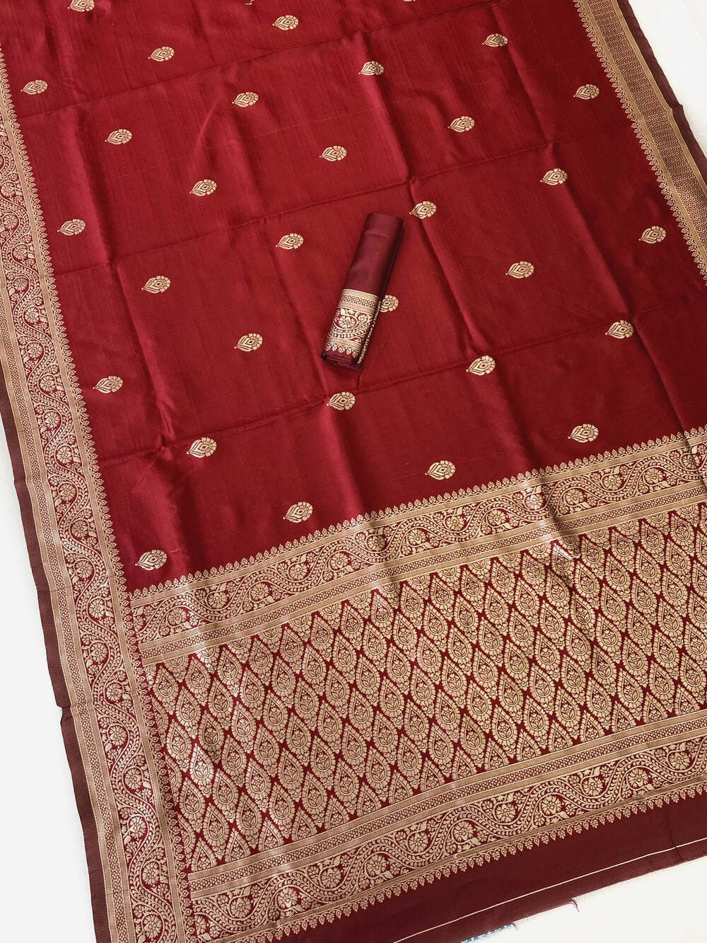 Opulent Maroon Soft Silk Saree With Girlish Blouse Piece