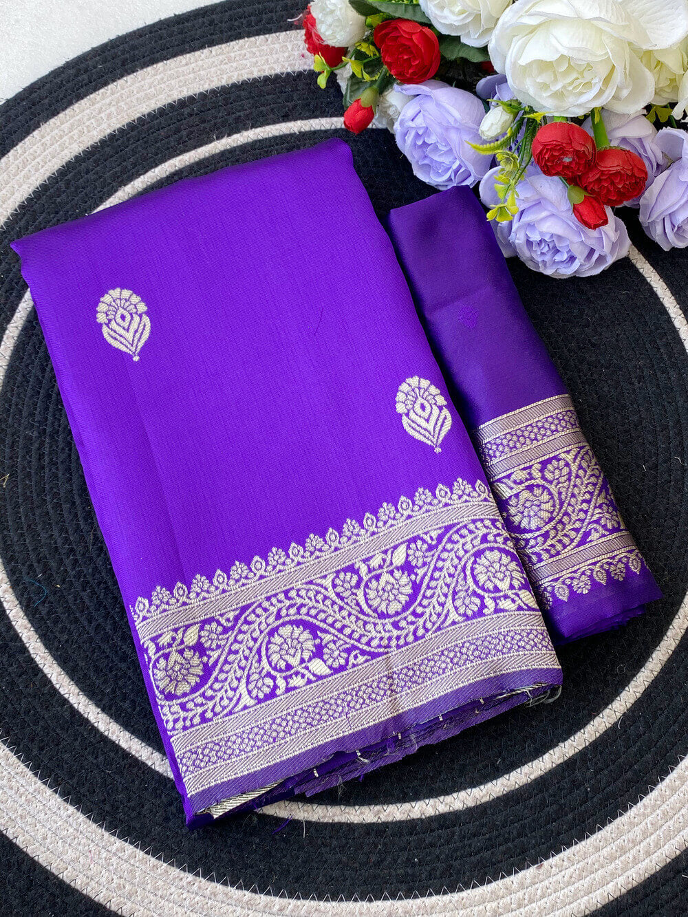 Splendorous Purple Soft Silk Saree With Elegant Blouse Piece