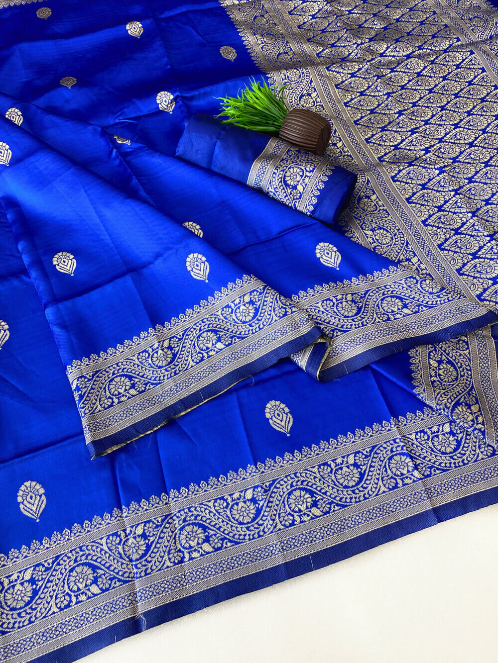 Posh Royal Blue Soft Silk Saree With Elision Blouse Piece