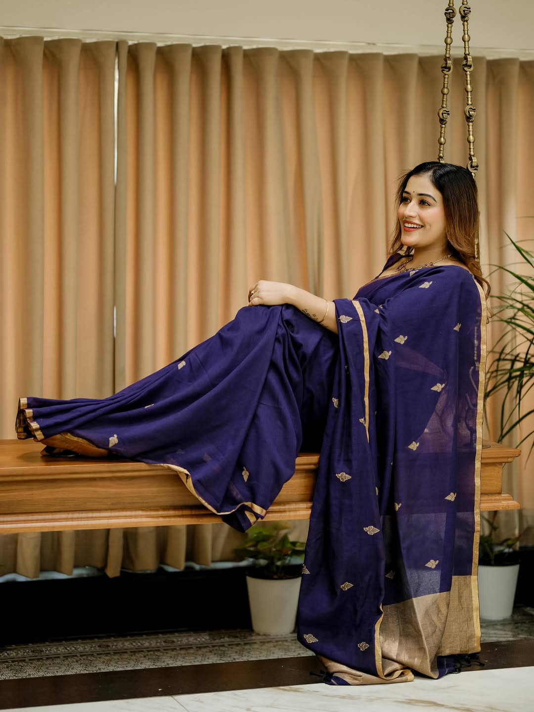 Demanding Navy Blue Cotton Silk Saree With Inspiring Blouse Piece