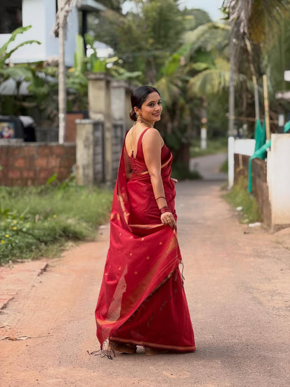 Efflorescence Red Cotton Silk Saree With Demure Blouse Piece
