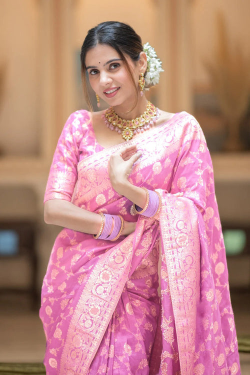 Load image into Gallery viewer, Glorious Baby Pink Soft Silk Saree With Opulent Blouse Piece
