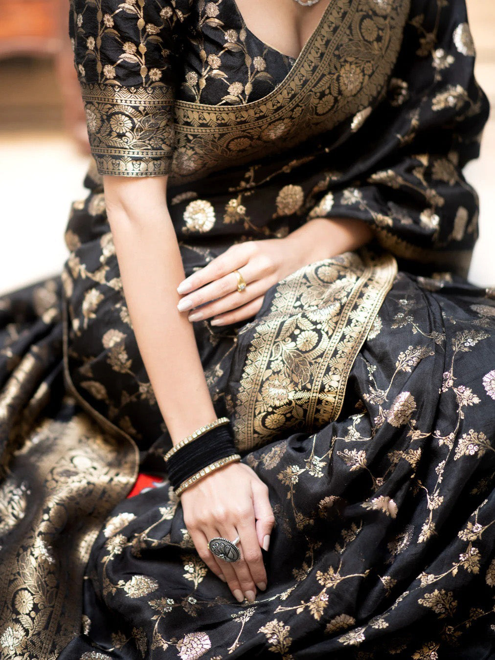 Captivating Black Soft Silk Saree With Jazzy Blouse Piece