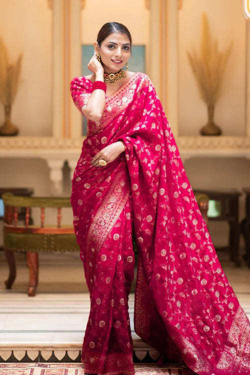 Load image into Gallery viewer, Glowing Dark Pink Soft Silk Saree With Gratifying Blouse Piece
