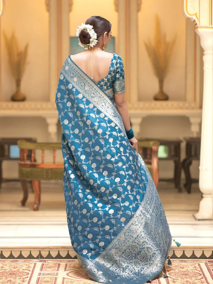 Gorgeous Firozi Soft Silk Saree With Sophisticated Blouse Piece