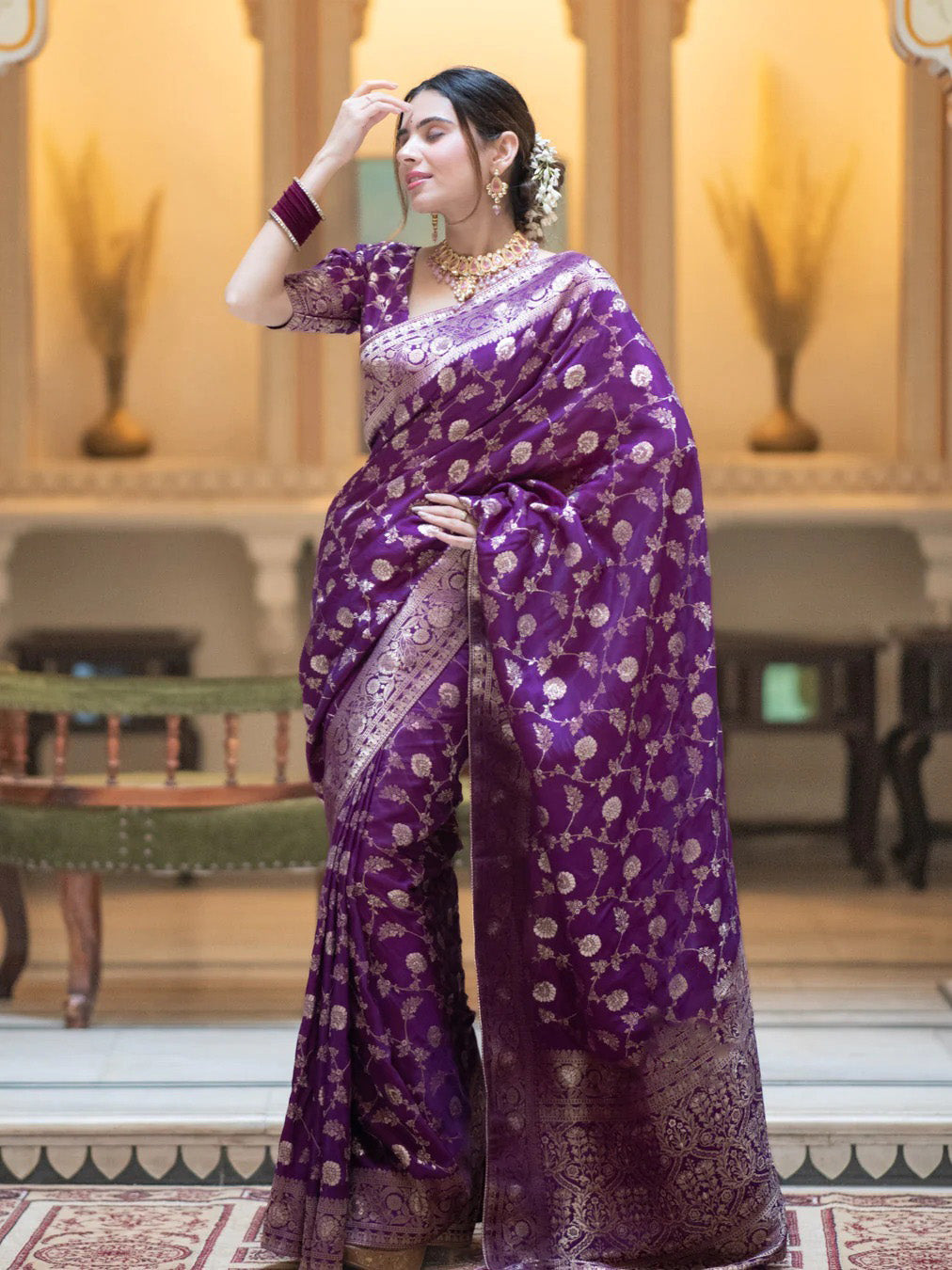 Adorning Purple Soft Silk Saree With Deserving Blouse Piece