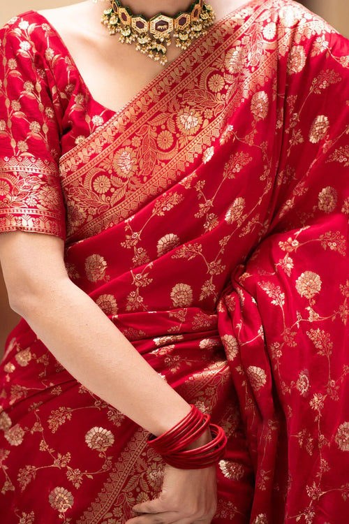 Load image into Gallery viewer, Desiring Red Soft Silk Saree With Engrossing Blouse Piece
