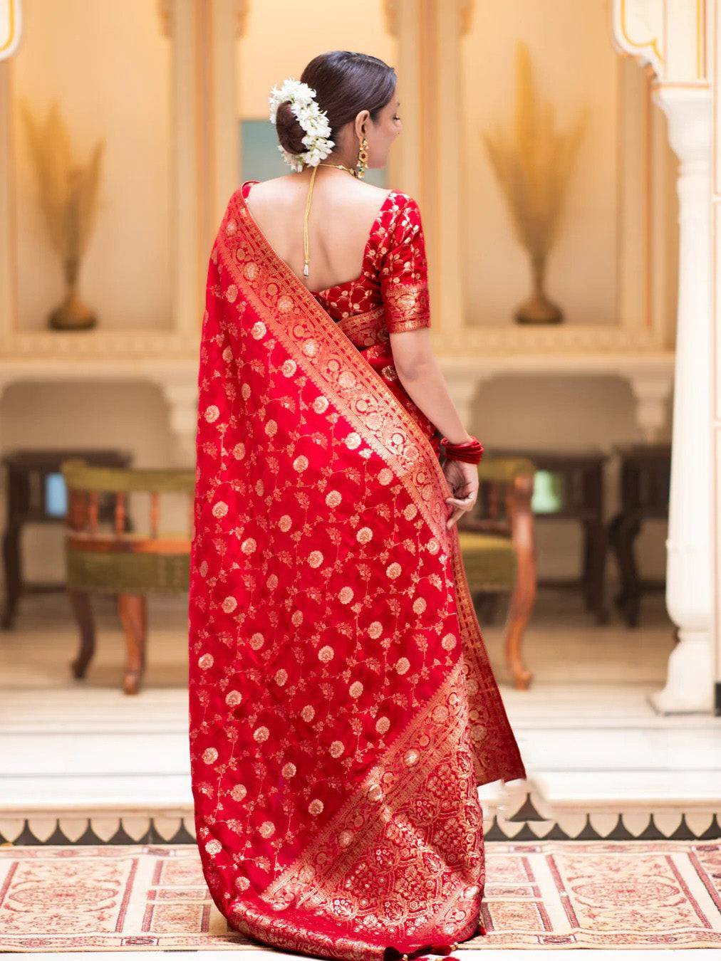 Desiring Red Soft Silk Saree With Engrossing Blouse Piece