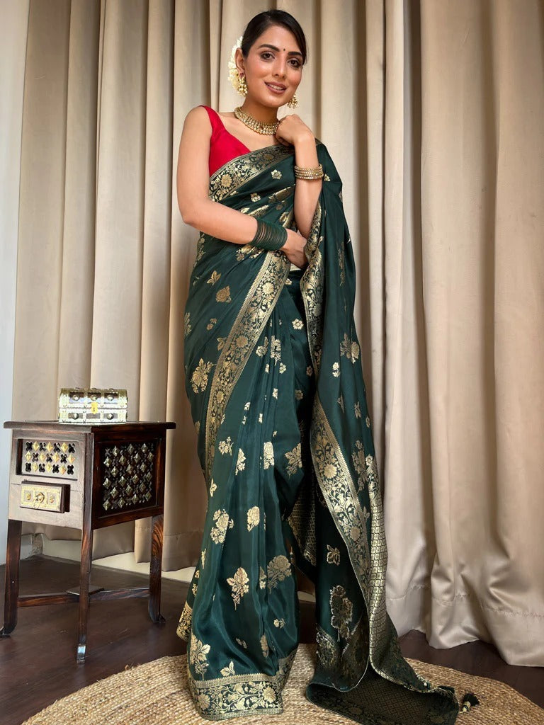 Classy Dark Green Soft Silk Saree With Elegant Blouse Piece