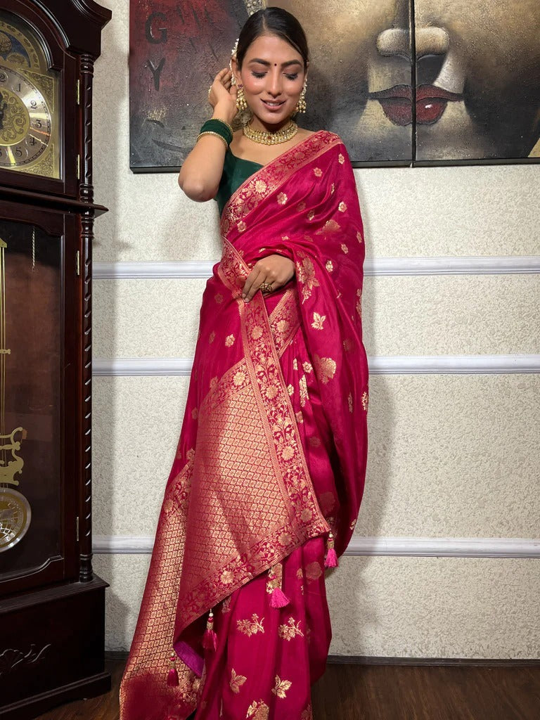 Outstanding Dark Pink Soft Silk Saree With Breathtaking Blouse Piece