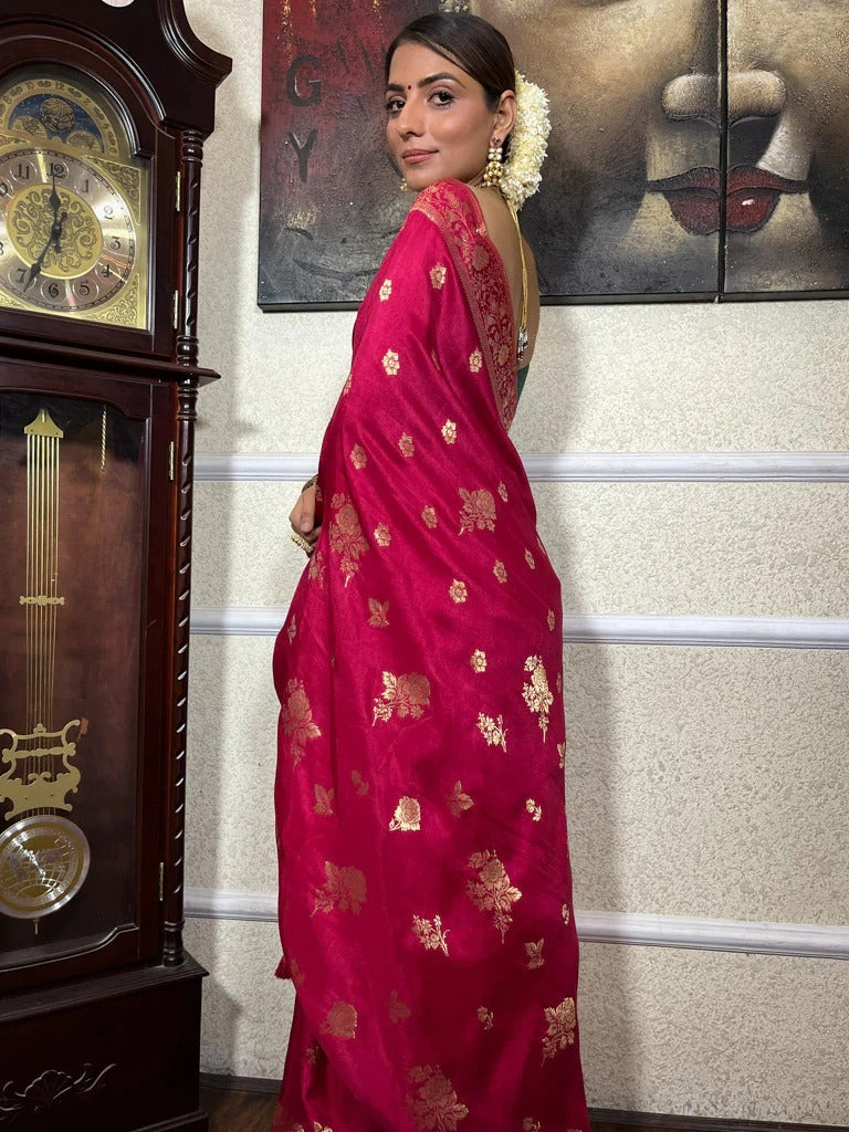 Outstanding Dark Pink Soft Silk Saree With Breathtaking Blouse Piece