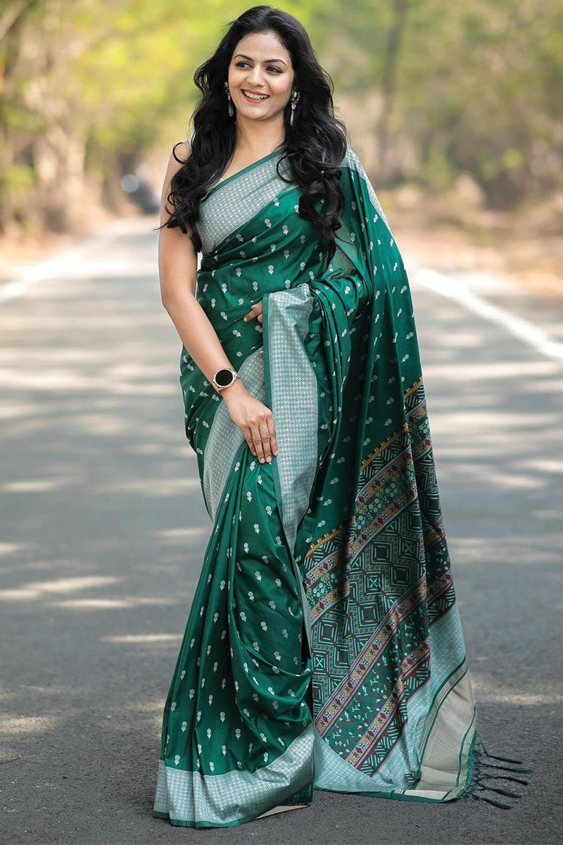 Petrichor Green Cotton Silk Saree With Woebegone Blouse Piece