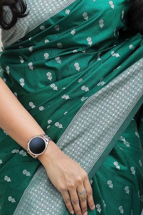 Load image into Gallery viewer, Petrichor Green Cotton Silk Saree With Woebegone Blouse Piece
