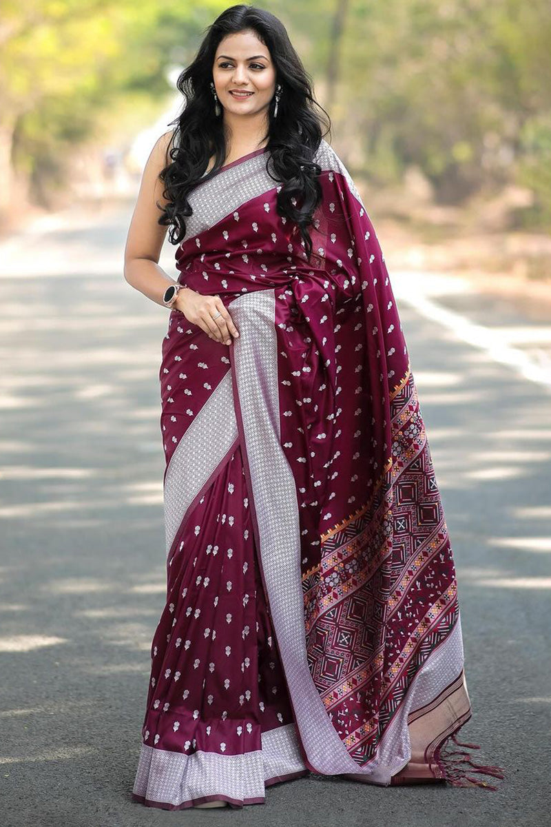 Lagniappe Wine Cotton Silk Saree With Desuetude Blouse Piece