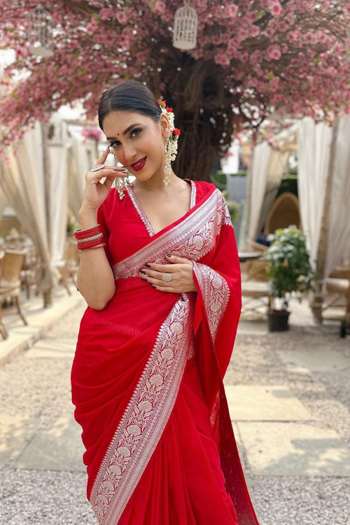 Load image into Gallery viewer, Stylish Red Soft Silk Saree With Hypnotic Blouse Piece
