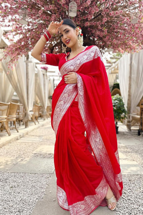 Load image into Gallery viewer, Stylish Red Soft Silk Saree With Hypnotic Blouse Piece
