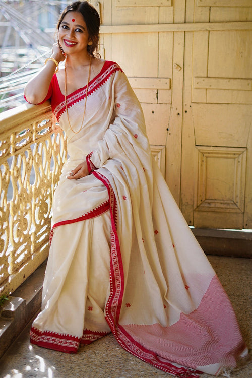 Load image into Gallery viewer, Unique Off White Cotton Silk Saree With Ravishing Blouse Piece
