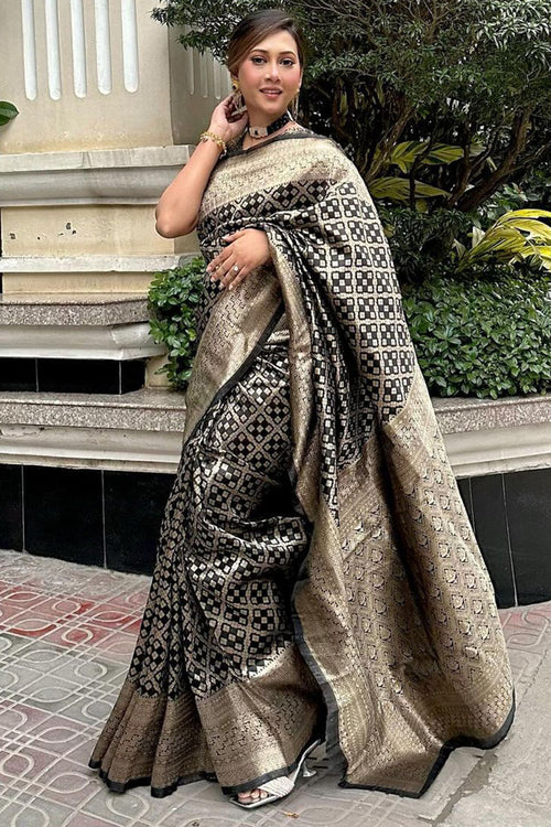 Load image into Gallery viewer, Prettiest Black Soft Silk Saree With Adorable Blouse Piece
