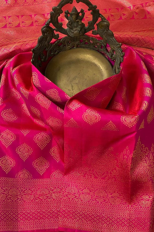 Load image into Gallery viewer, Marvellous Dark Pink Soft Silk Saree With Intricate Blouse Piece
