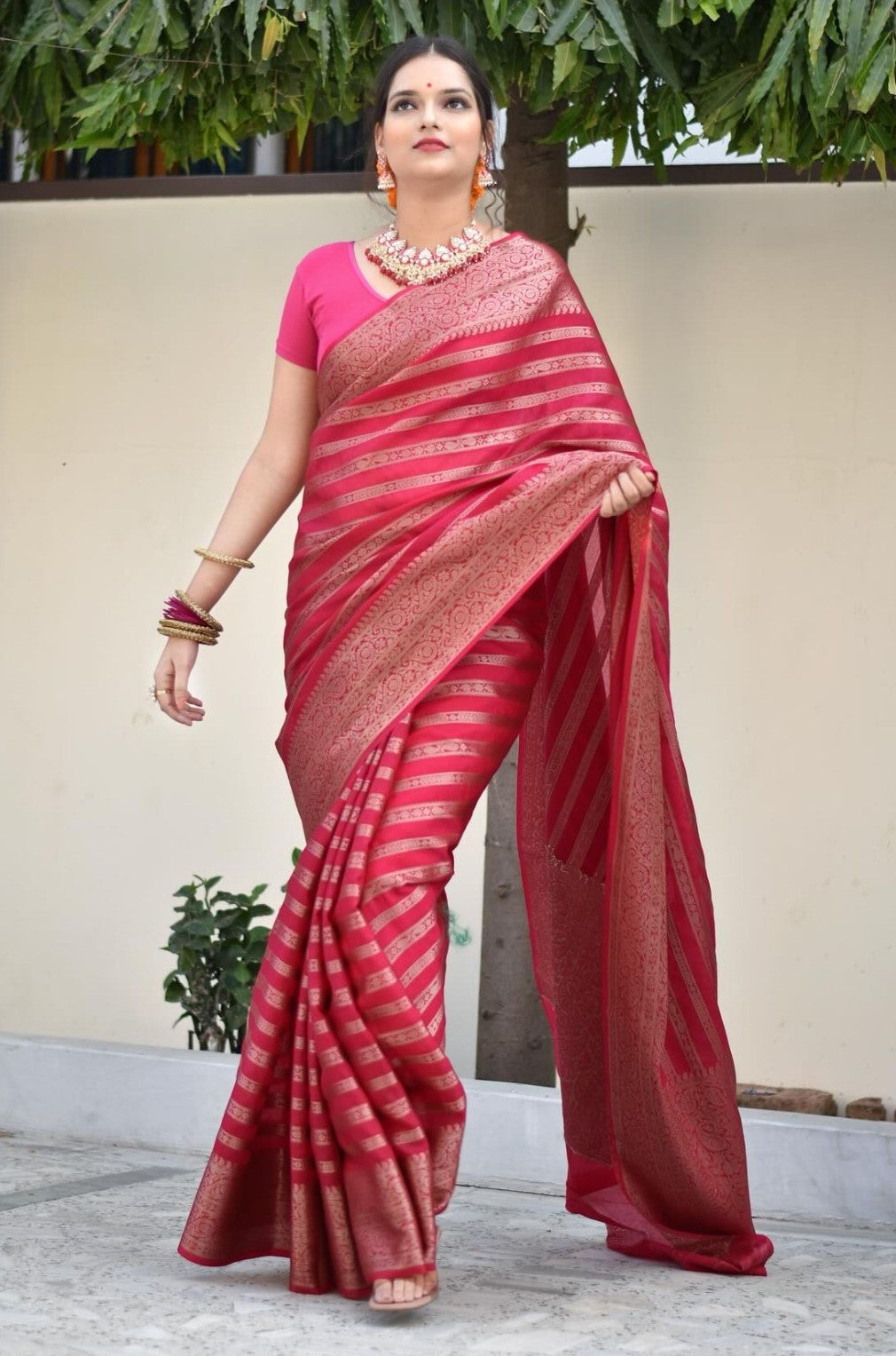 Impressive Dark Pink Soft Silk Saree With Mesmeric Blouse Piece