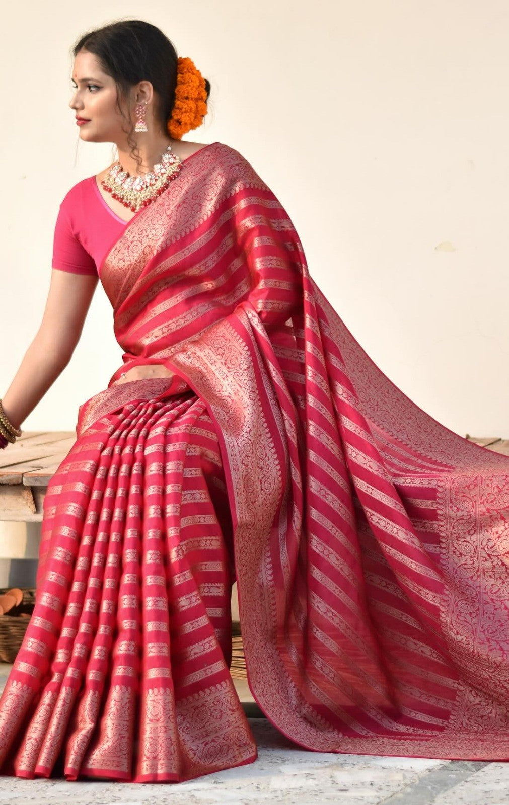 Impressive Dark Pink Soft Silk Saree With Mesmeric Blouse Piece