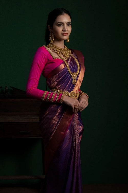 Load image into Gallery viewer, Innovative Purple Soft Silk Saree With Classic Blouse Piece
