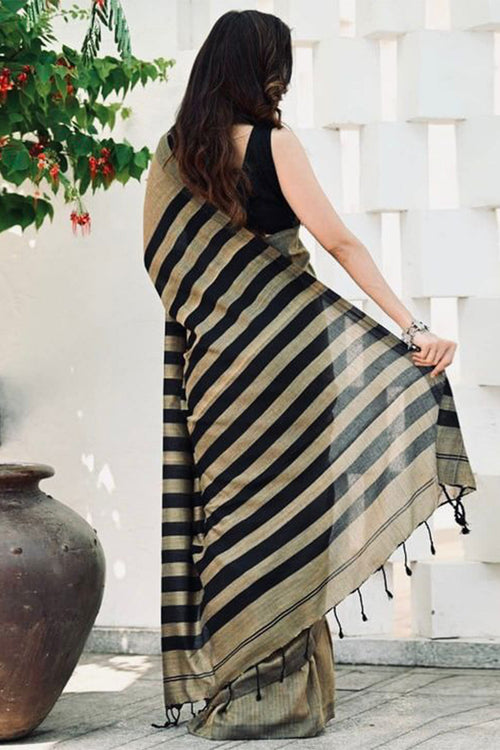 Load image into Gallery viewer, Ravishing Grey Cotton Silk Saree With Demanding Blouse Piece
